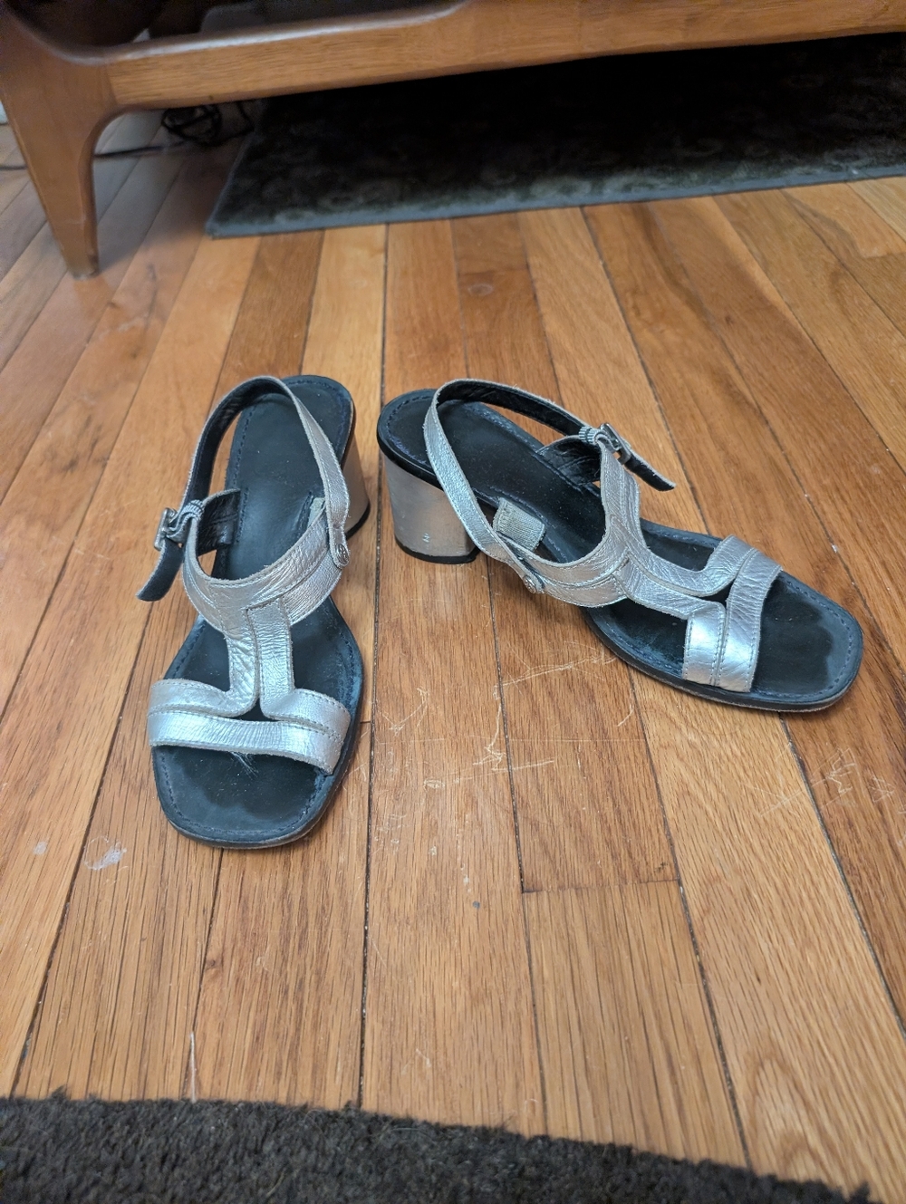 Vintage Silver Leather Heels